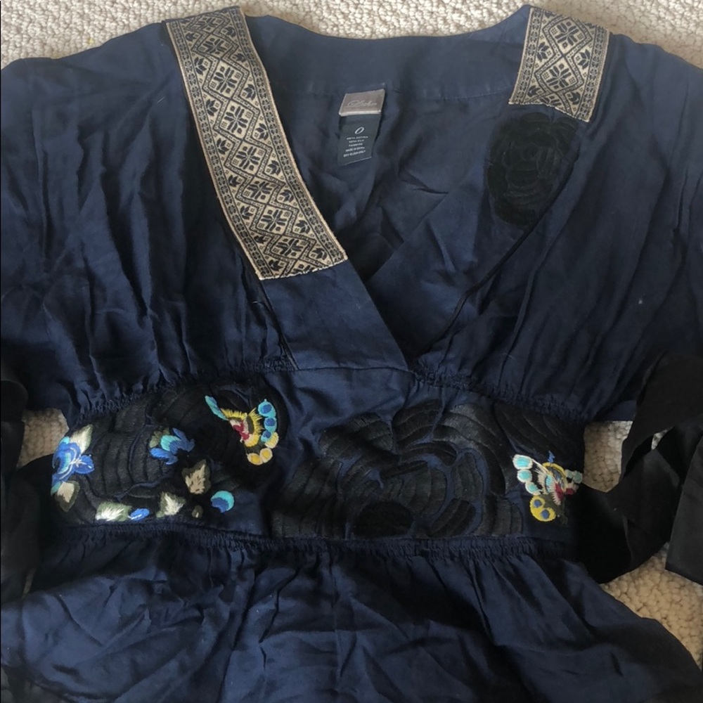 Shirt - Picture 2 of 3